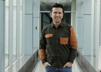 Emil Dardak Jawab Tuduhan Beri Sontekan ke Gibran di Debat Pilpres