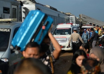 Kereta Sri Lelawangsa Binjai-Medan Tabrak Mobil, Dua Orang Luka Berat