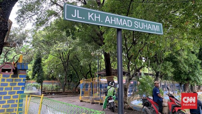 Dari Masjid Betawi, Ganti Nama Jalan Setu Babakan
