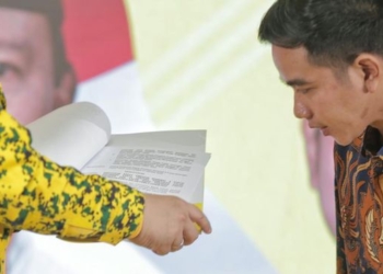 Gibran Respons soal Jadi Ketum Golkar: Masih Banyak yang Senior