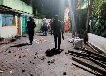 Kantor DPRD-KPU Jayawijaya Diserang Ratusan Simpatisan Caleg