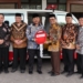 Bank Jatim serahkan ambulans tunjang pelayanan PMI