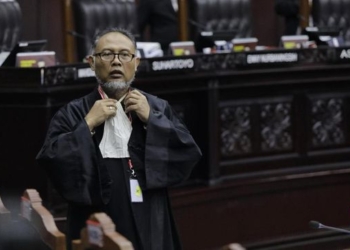 Bambang Widjojanto Beberkan Kejanggalan Sirekap di Sidang Pilpres MK