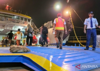 H-2 L3baran, kapal mudik gratis Jangkar-Raas angkut 202 penumpang
