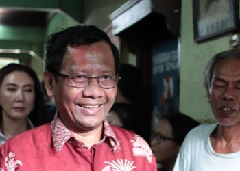 Canda Mahfud Banyak Pakar Malas Diundang MK: Honornya Rp3,5 Juta