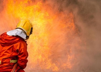 Warga Dengar Ledakan Sebelum Ruko Mampang Jaksel Kebakaran