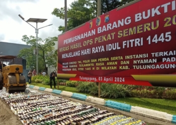 Polres Tulungagung musnahkan ribuan miras jelang Lebaran