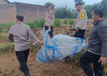 Polisi temukan balon udara di jalur penerbangan komersial di Ponorogo