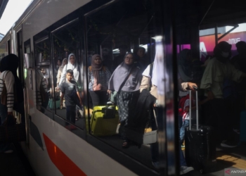 Daop 8 catat 940.128 orang gunakan KA pada masa angkutan Lebaran 2024
