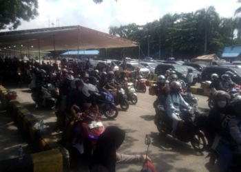 Kisah Pemudik Motor di Bakauheni Tambah Kompartemen Buat Oleh-oleh
