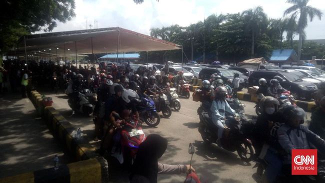 Kisah Pemudik Motor di Bakauheni Tambah Kompartemen Buat Oleh-oleh