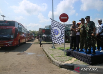 Wali Kota Madiun lepas 14 bus program balik gratis Lebaran 2024