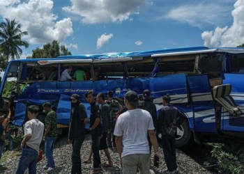 Kereta Tabrak Bus di Oku Timur Sumatera Selatan, 4 Orang Tewas