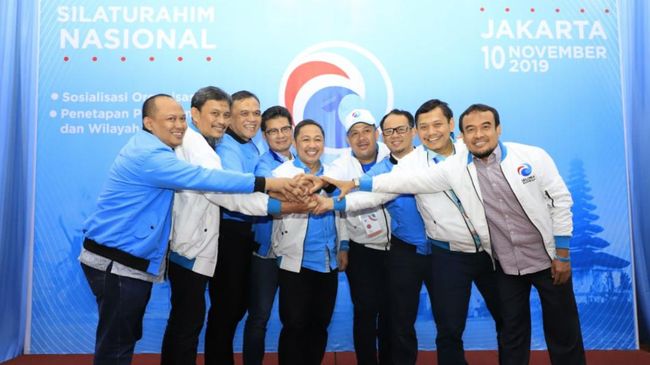 Kerap Serang Prabowo dan Gibran