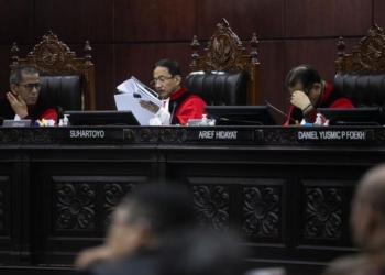 Seperti Pegawai Curi Uang Toko