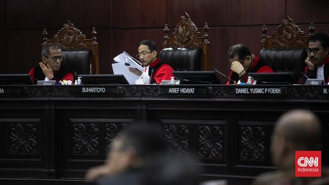 Seperti Pegawai Curi Uang Toko