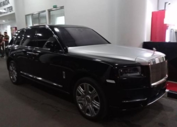 Rolls Royce Harvey Moeis yang Disita Ternyata Kado Untuk Sandra Dewi