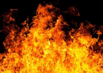 Ruko di Mampang Jaksel Terbakar, 10 Mobil Damkar Dikerahkan