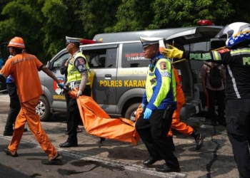 11 Jenazah Kecelakaan KM 58 Dipindahkan ke RS Polri Kramat Jati