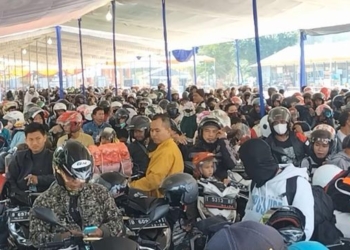 Pemudik Motor Tujuan Pulau Jawa Mulai Penuhi Pelabuhan Bakauheni