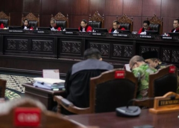 Apa itu Dissenting Opinion dari 3 Hakim MK untuk Gugatan Anies-Ganjar?