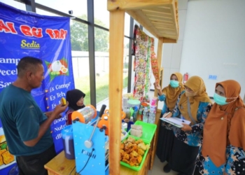 Dinkes Madiun cek kebersihan makanan di Terminal Purboyo