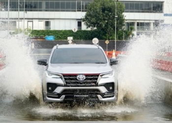 Pelat Dinas Sopir Fortuner Arogan Bekas Kakak yang Purnawirawan TNI