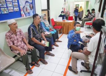 JCH asal Kota Madiun jalani vaksin meningitis dan polio
