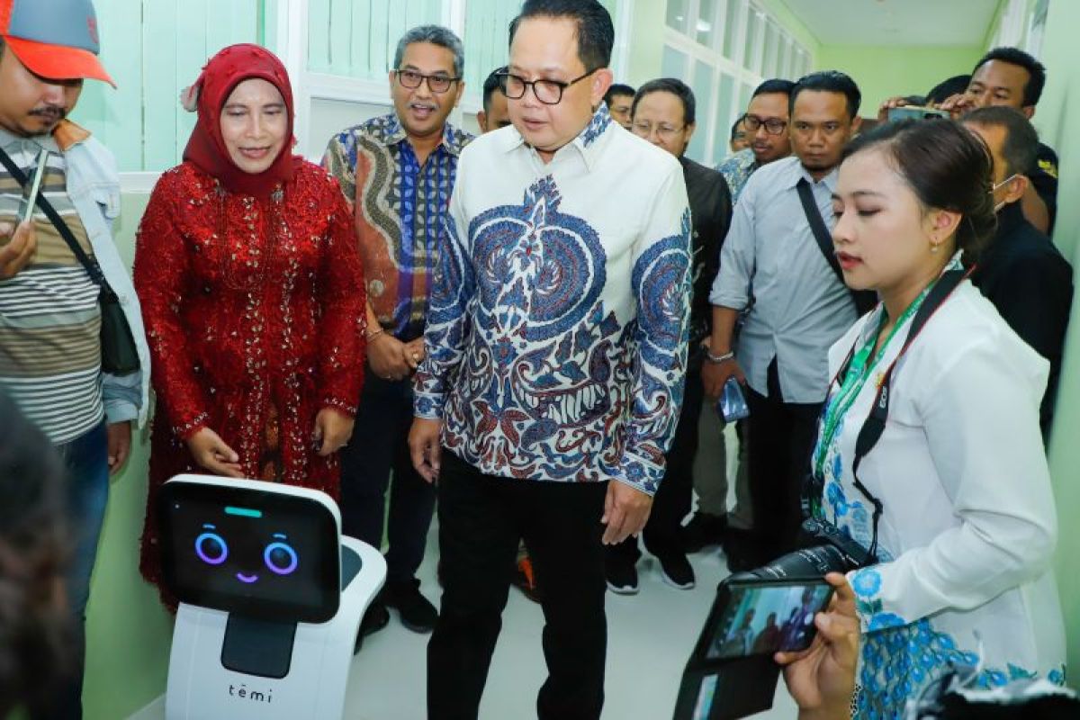 Pj Gubernur Jatim resmikan gedung baru RSUD Husada Prima