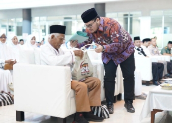 Bupati Kediri ingatkan JCH jaga kekompakan
