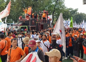 Tolak Upah Murah, Cabut UU Cipta Kerja