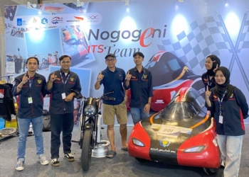 Tim Nogogeni ITS tampil di Periklindo Electric Vehicle Show 2024