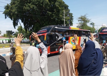Tiga calhaj asal Situbondo tertunda berangkat karena sakit