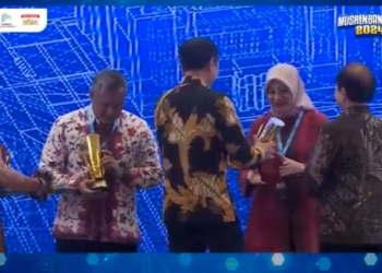 Bupati Banyuwangi terima Penghargaan Pembangunan Daerah dari Presiden