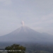 Semeru alami erupsi enam kali dengan letusan abu hingga 900 meter