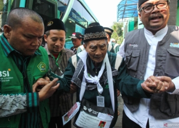 BBKK Surabaya sampaikan kondisi kesehatan calon haji tertua Indonesia