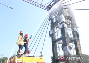 Pemkot Kediri kaji penyebab tiang pancang Jembatan Brawijaya terbakar