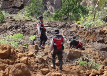 Polres Lumajang kerahkan unit K9 cari korban tertimbun longsor