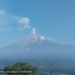 Semeru kembali erupsi dengan tinggi letusan hingga 900 meter