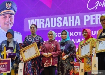 Perkumpulan Pengusaha Busana kenalkan batik khas Surabaya