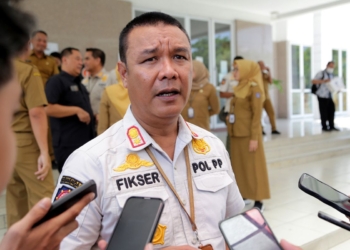 Satpol PP tegaskan tidak melarang aktivitas berdagang di Taman Bungkul
