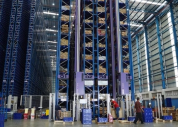 Distributor “bearing” dalam negeri gunakan teknologi robot tingkat efisiensi produksi