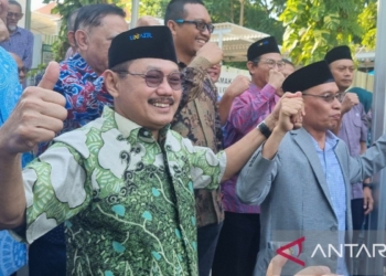 Rektor Unair batalkan pemberhentian Prof Bus sebagai Dekan FK