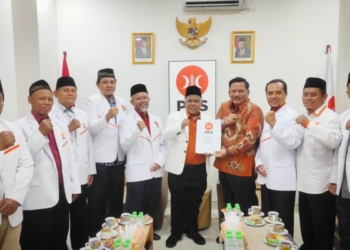 PKS serahkan SK dukungan untuk cakada Nganjuk, Sampang dan Ponorogo