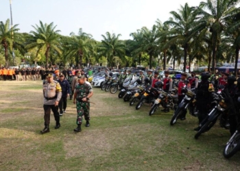 Antisipasi konvoi motor saat Suran Agung, Polres Madiun Kota lakukan penyekatan