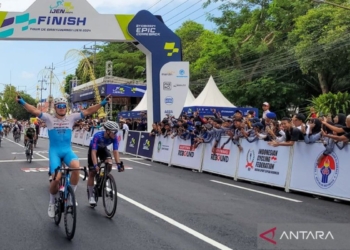 Pembalap Martin Laas juarai etape dua ITdBI 2024 di Banyuwangi