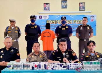 Seorang pengedar rokok ilegal di Situbondo dijebloskan penjara