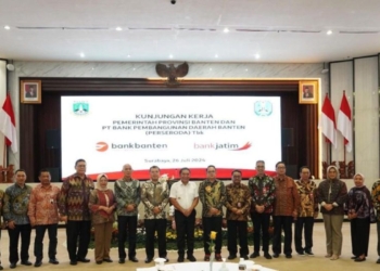 Pj Gubernur harap KUB Bank Jatim-Bank Banten bawa manfaat bagi PAD