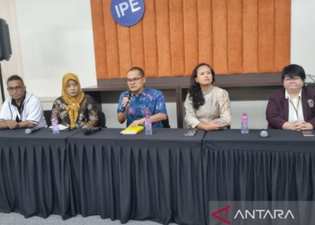 UC Surabaya jadi tuan rumah Kompetisi Debat Mahasiswa Indonesia 2024