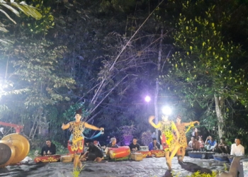 Warga Jember lestarikan kesenian tradisional dalam Purnama di Jambuan